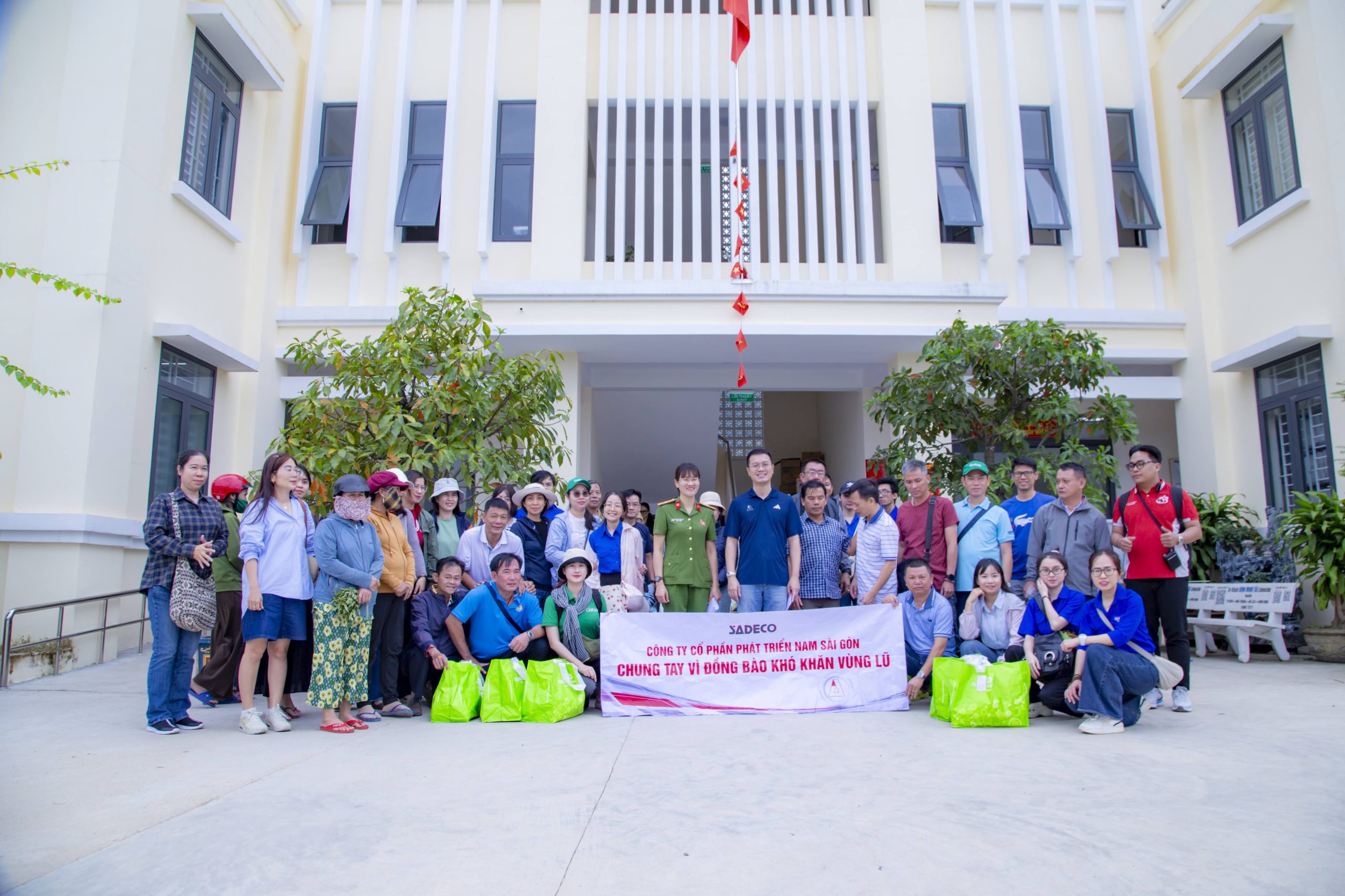 Đoàn khách SADECO khám phá Nha Trang 2025