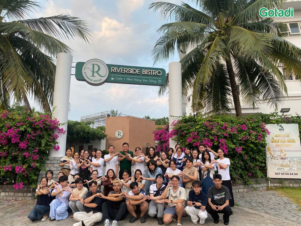 kiến tập sinh viên tour